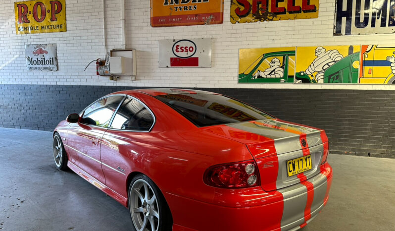 
								2002 HOLDEN CV8 MONARO full									