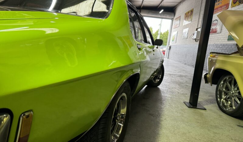 
								1973 HOLDEN HQ MONARO REPLICA full									