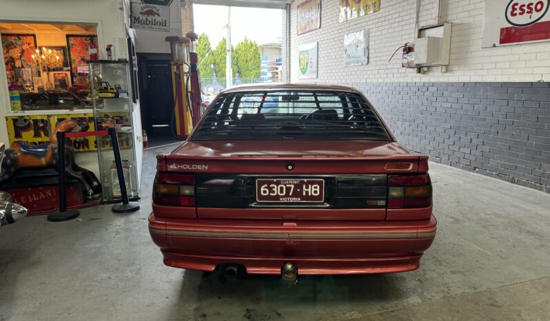 
								1989 HOLDEN COMMODORE VN SS full									