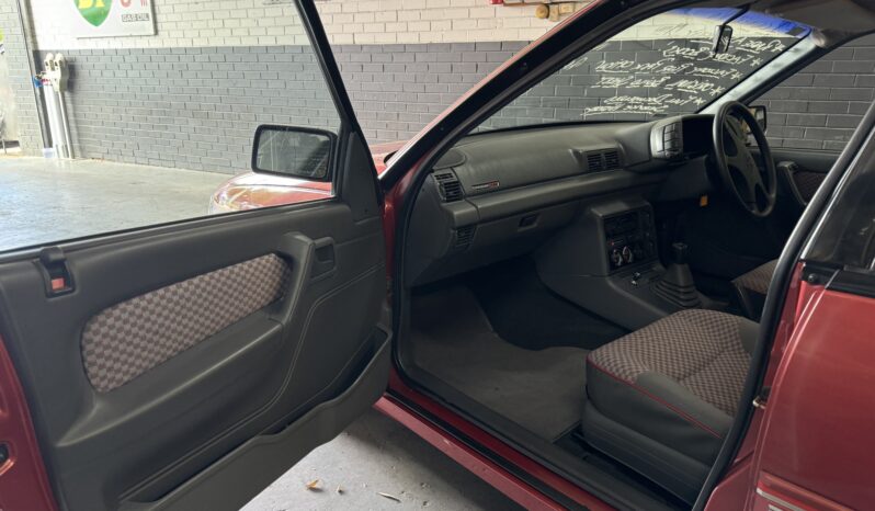 
								1989 HOLDEN COMMODORE VN SS full									